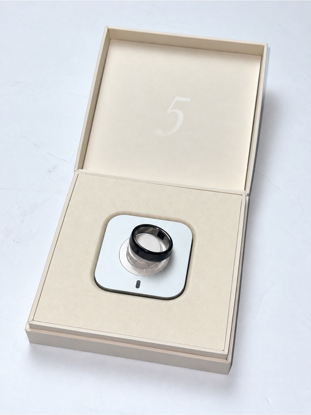 Oura Ring 5 Black Size 10 with Box & All Accessories